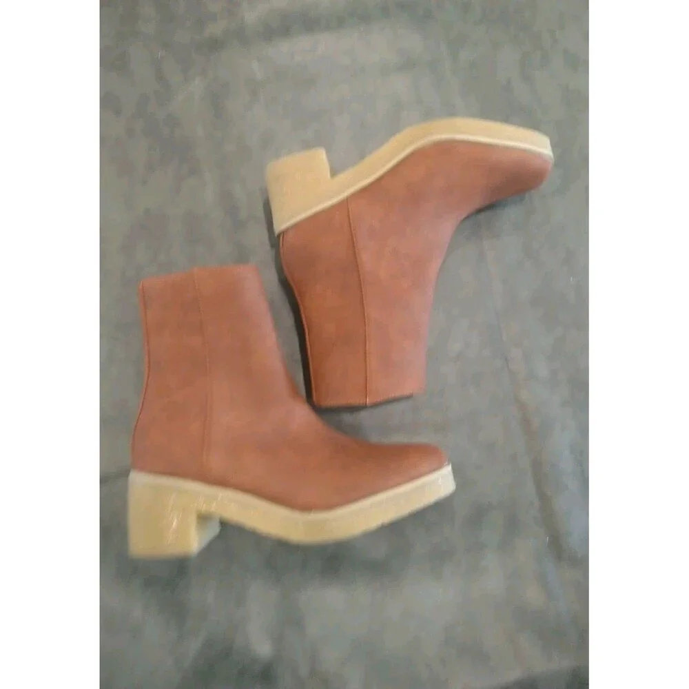 Coconuts Elsa Faux Leather Boots Sz 8 Brown Cottage Core Boho Cozy